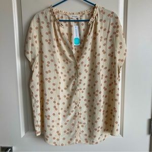 “Monday Fun” brand Frill Collar Lightweight Blouse